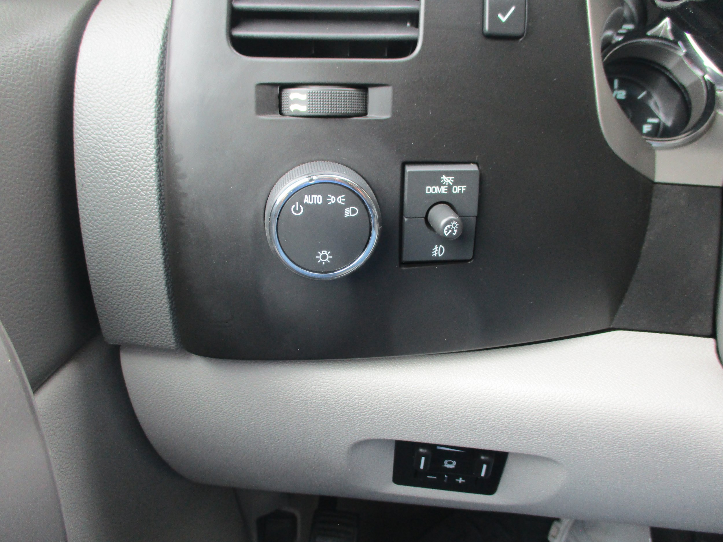 Used 2014 GMC Sierra 2500 SLE w/ SLE Preferred Package RWD image 14