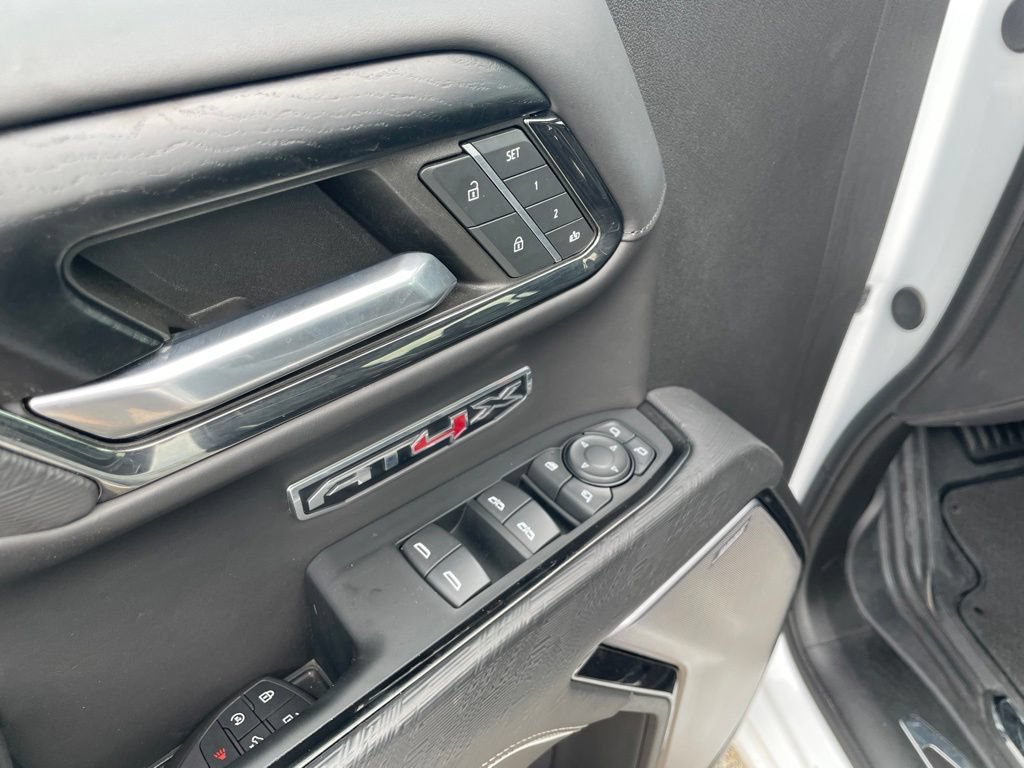 Used 2024 GMC Sierra 1500 AT4X AWD/4WD image 18