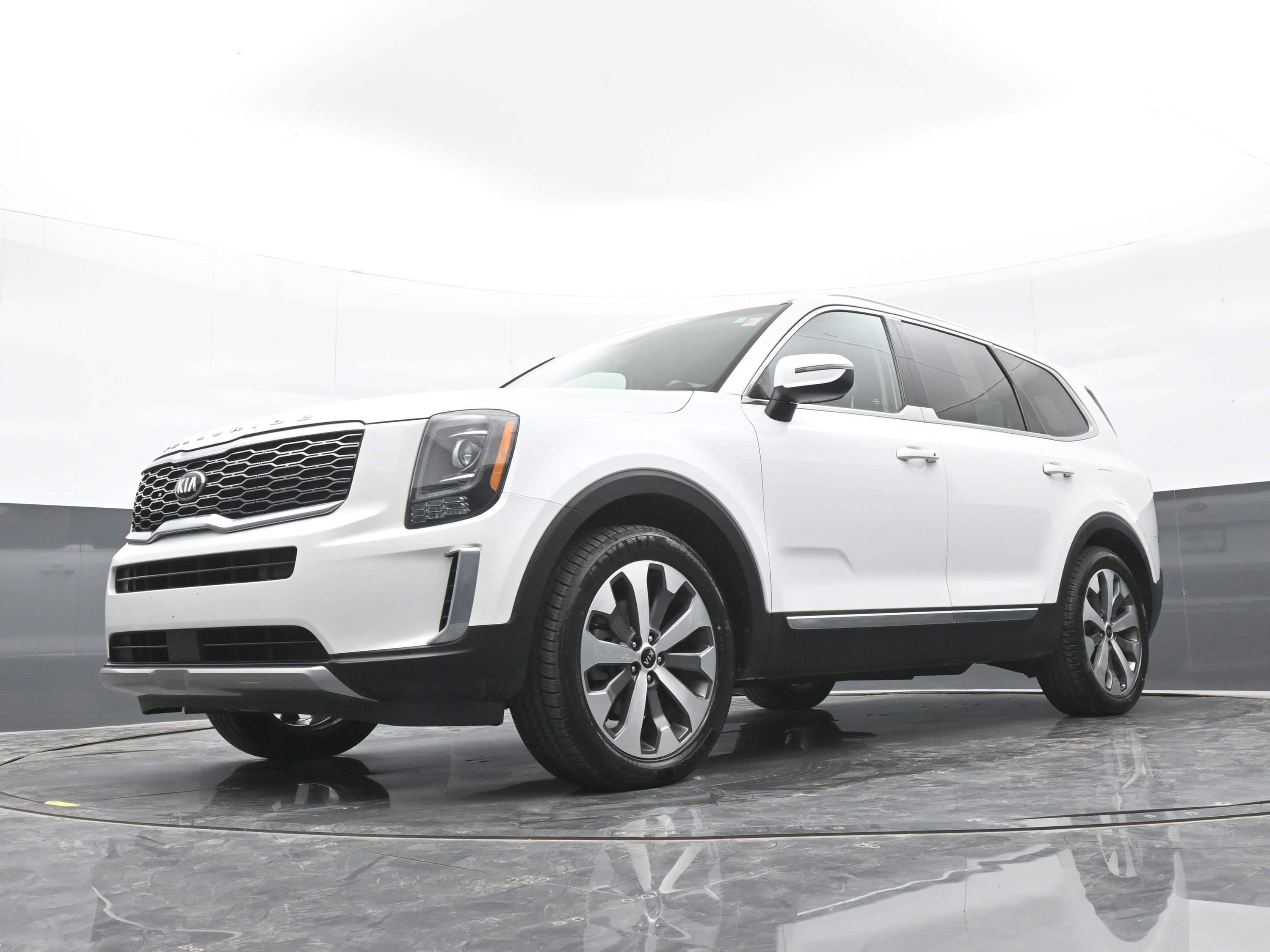Used 2020 Kia Telluride EX w/ EX Premium Package AWD/4WD image 45