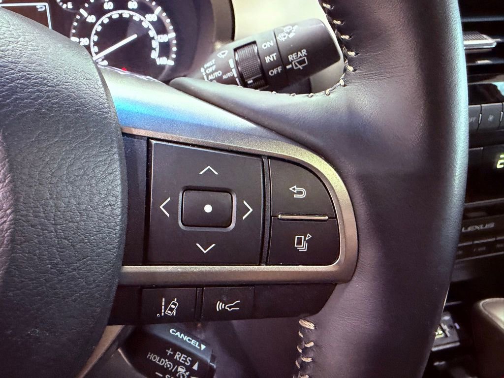 Used 2023 Lexus GX 460 Premium image 23