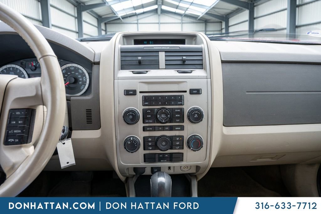 Used 2011 Ford Escape XLT image 8