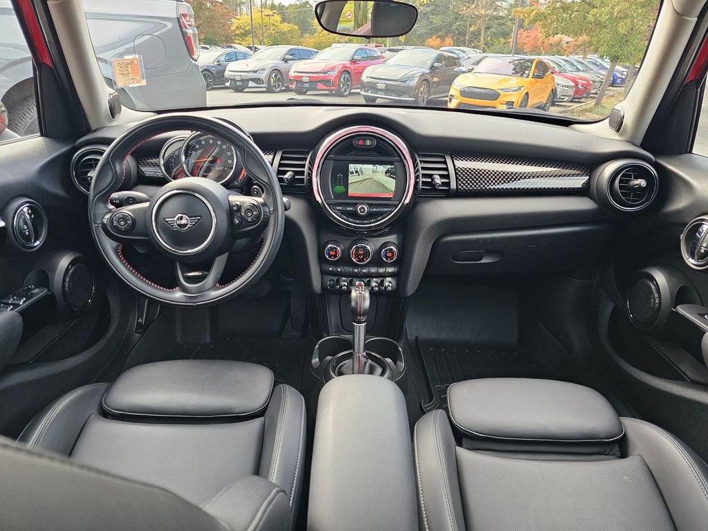 Used 2019 MINI Cooper S w/ Signature Upholstery Package image 20