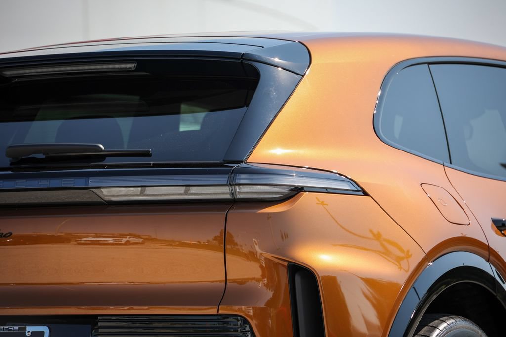 New 2026 Porsche Cayenne Turbo AWD/4WD image 21
