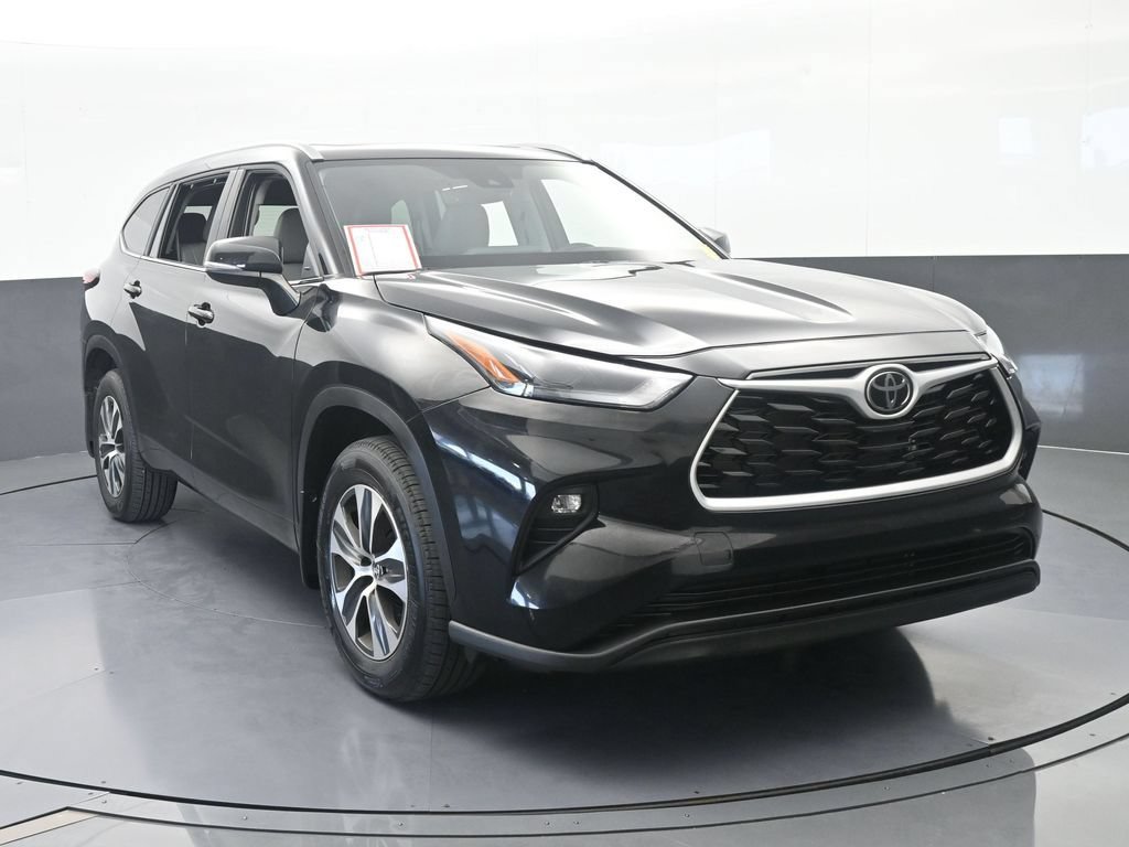 Used 2026 Toyota Highlander XLE AWD/4WD image 9