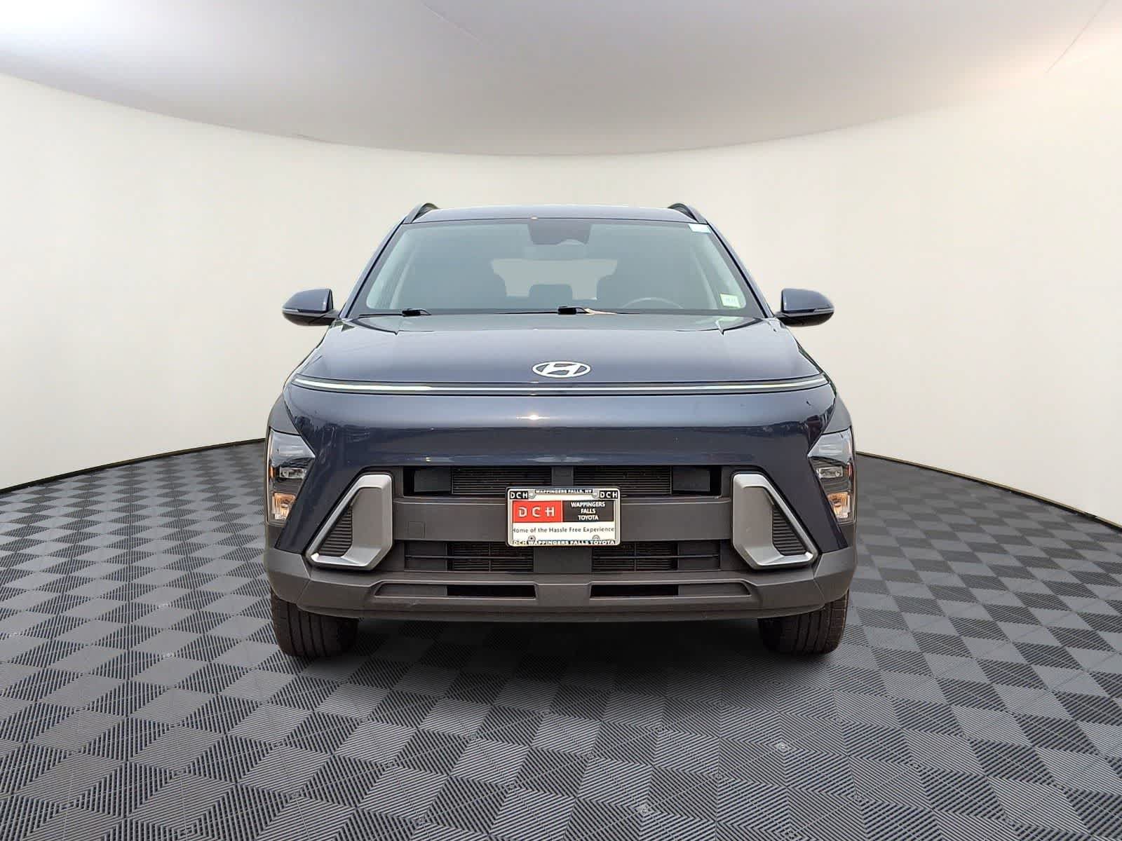 Used 2025 Hyundai Kona SEL AWD/4WD image 3