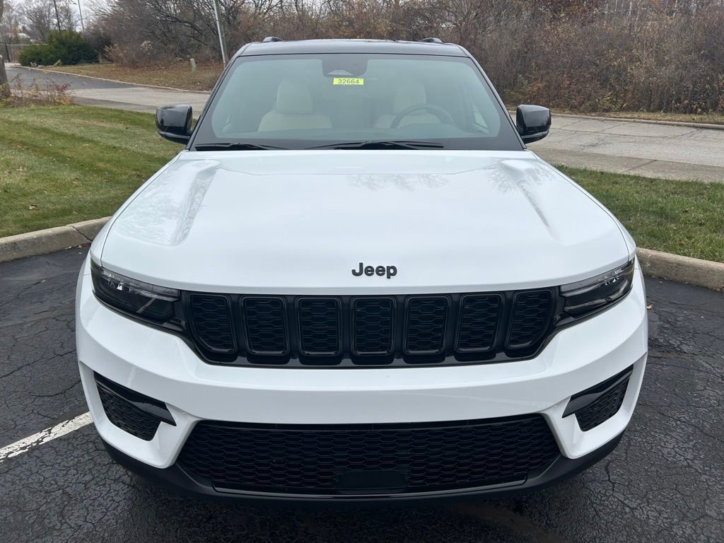 New 2025 Jeep Grand Cherokee Limited w/ Trailer Tow Package image 21