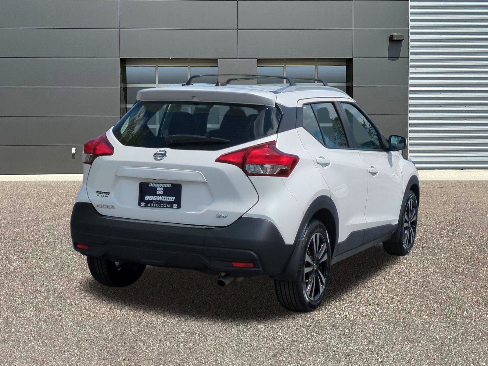 Used 2018 Nissan Kicks SV w/ Exterior Package image 7