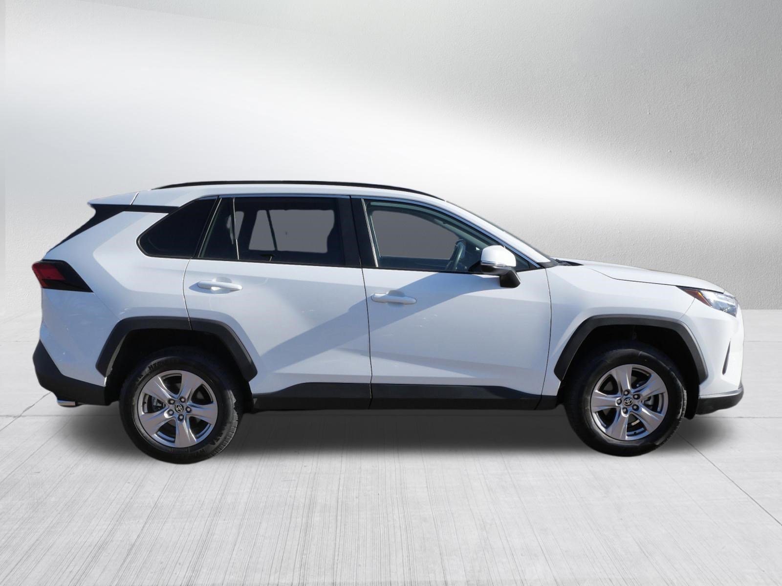 Certified 2025 Toyota RAV4 XLE FWD image 9