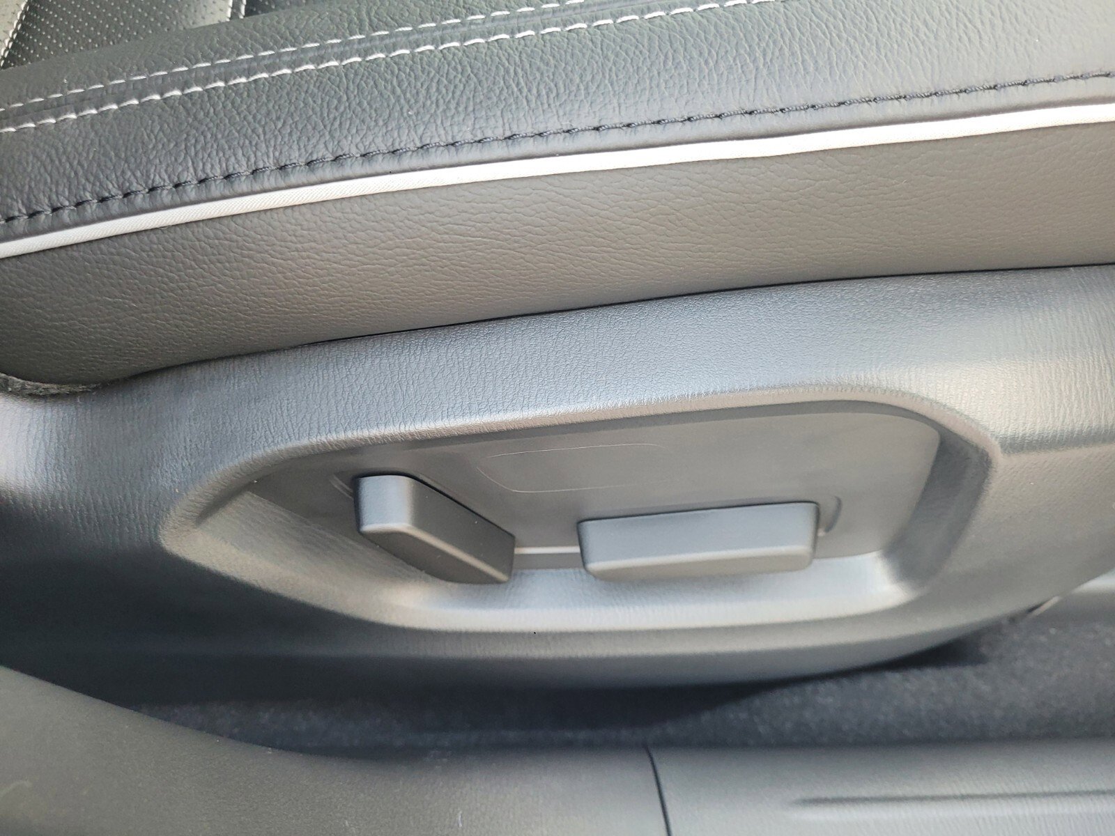 New 2025 MAZDA CX-5 AWD 2.5 S w/ Premium Plus Pkg image 17