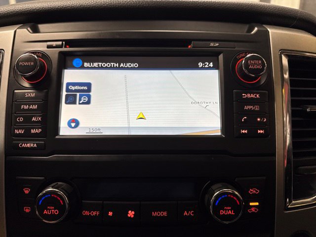Used 2018 Nissan Titan SV w/ SV Convenience Package AWD/4WD image 9