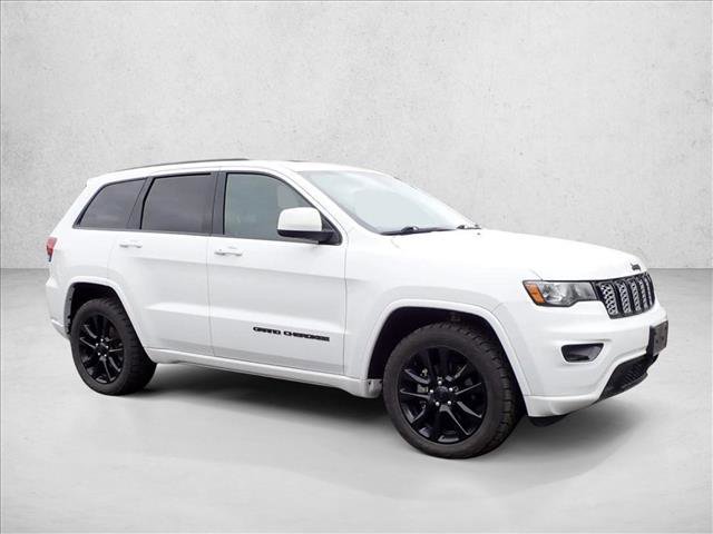 Used 2019 Jeep Grand Cherokee Altitude AWD/4WD image 5