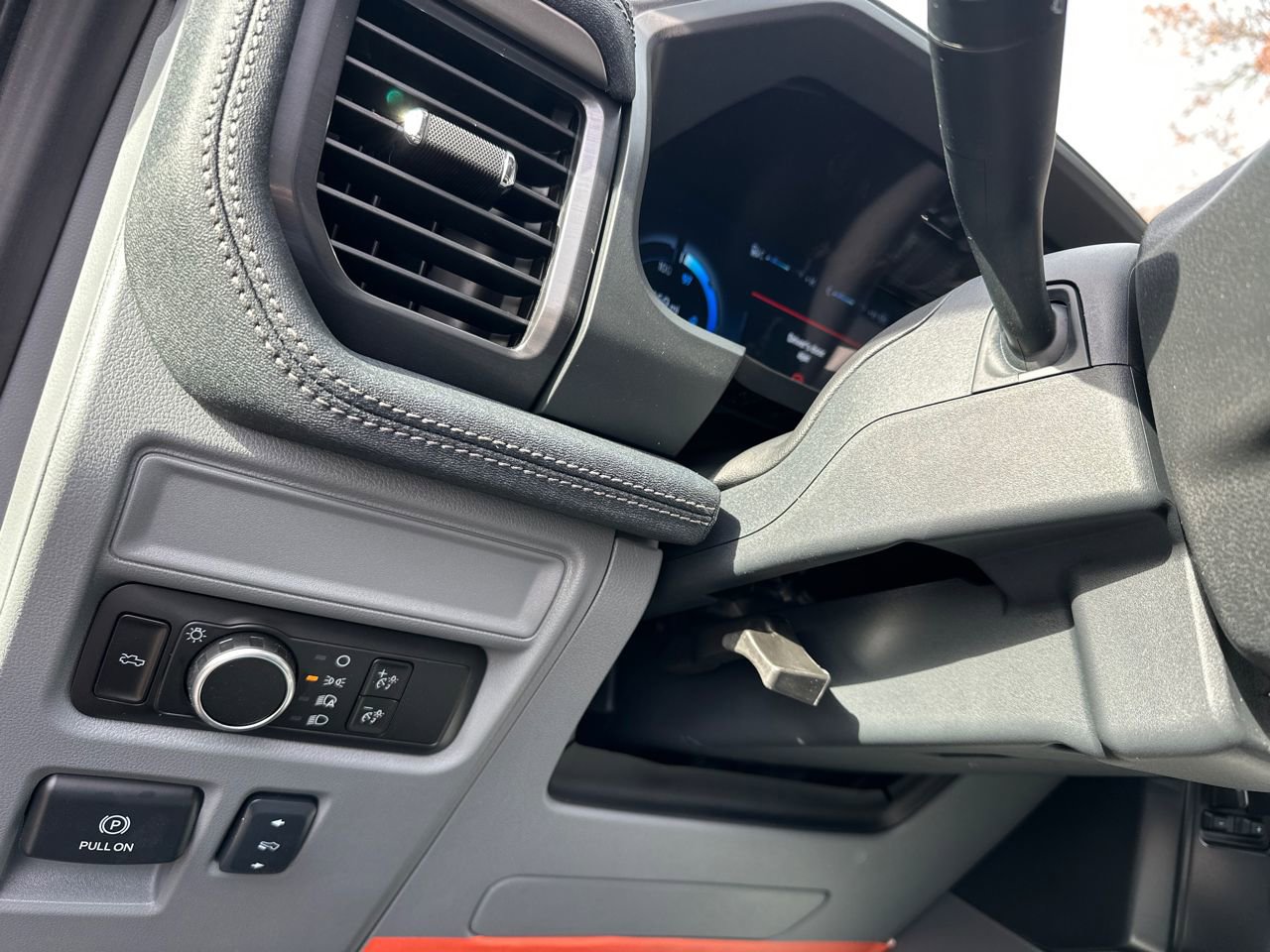 New 2025 Ford F150 Lightning Flash AWD/4WD image 37