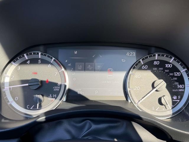 Used 2023 Toyota Highlander XLE image 26