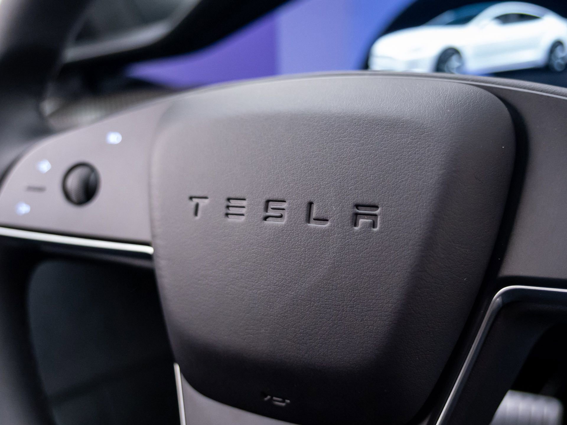 Used 2021 Tesla Model S Plaid image 21