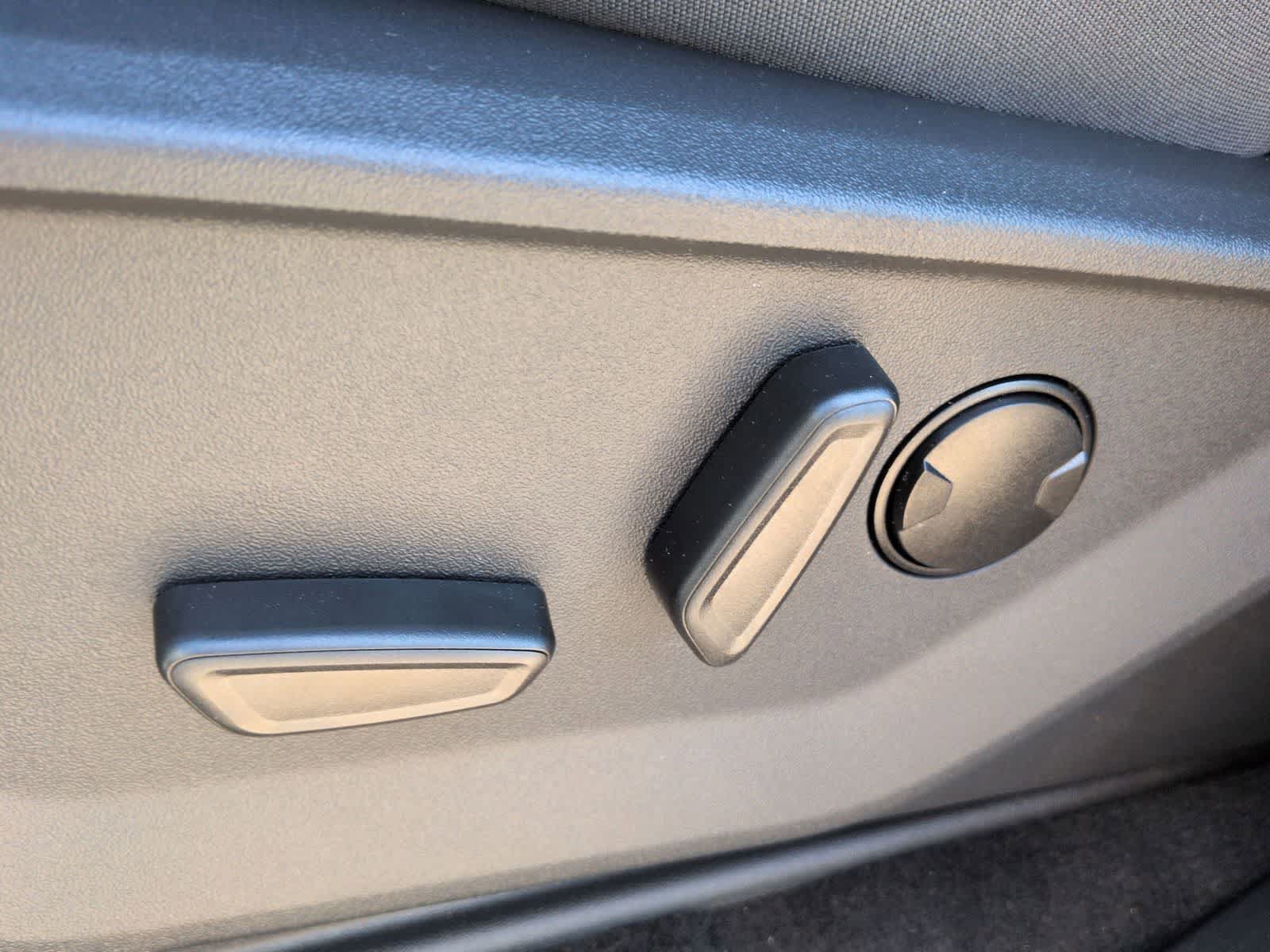 New 2026 Ford Expedition Active AWD/4WD image 16