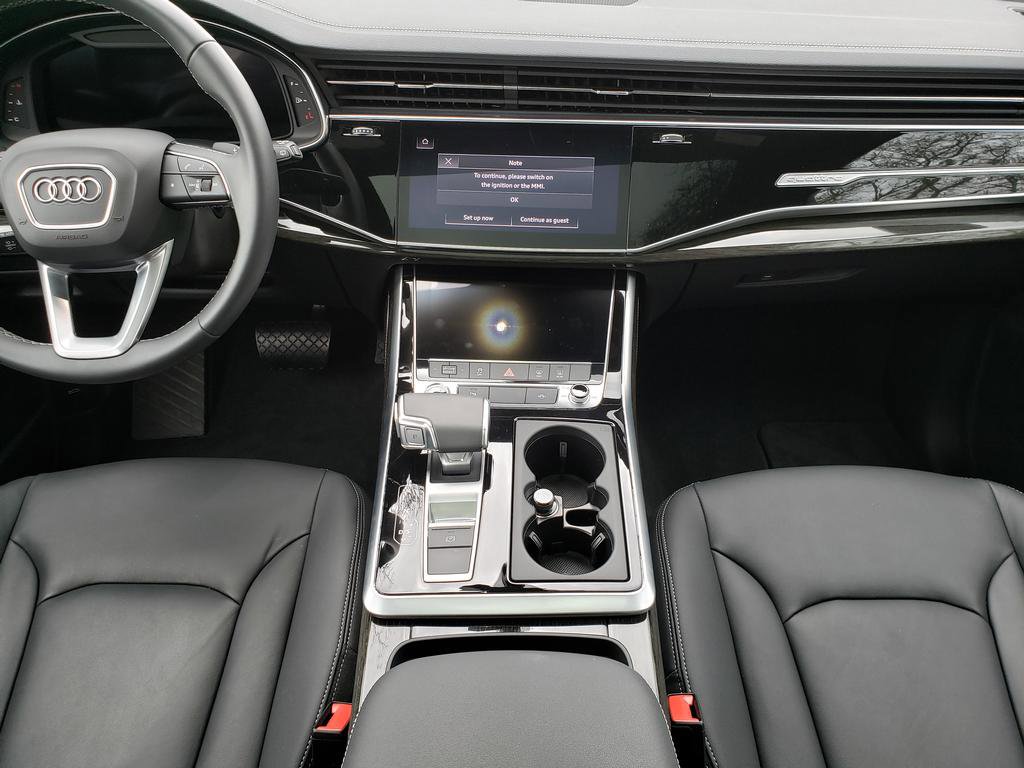 Used 2025 Audi Q7 3.0T Premium Plus w/ Premium Plus Package AWD/4WD image 13