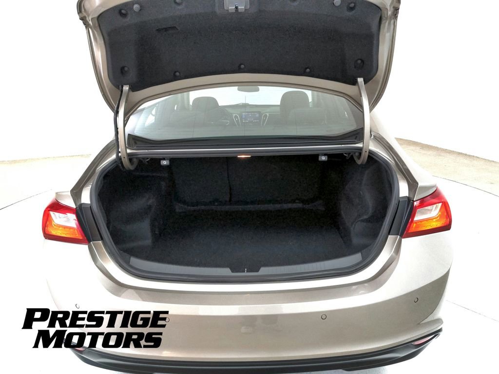 Used 2022 Chevrolet Malibu LS w/ Driver Confidence Package II FWD image 33