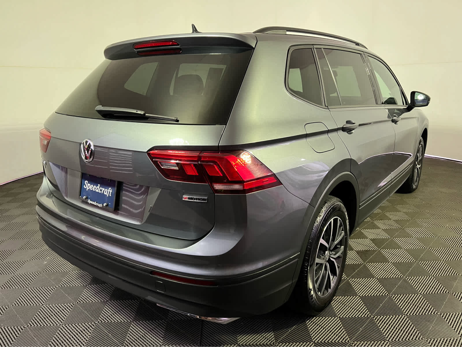 Used 2021 Volkswagen Tiguan S image 7