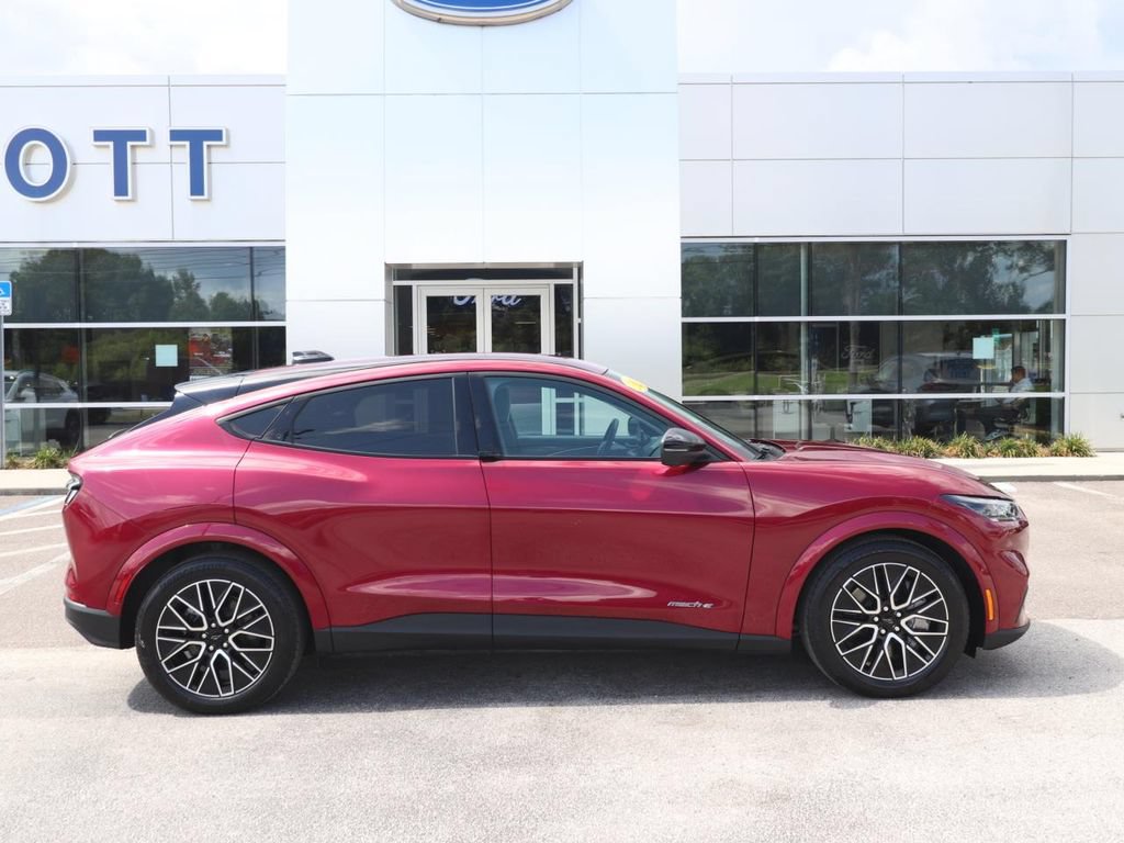 Used 2025 Ford Mustang Mach-E Premium RWD image 17