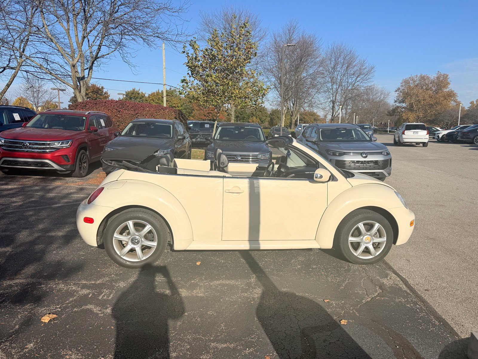 Used 2005 Volkswagen Beetle GLS FWD image 9
