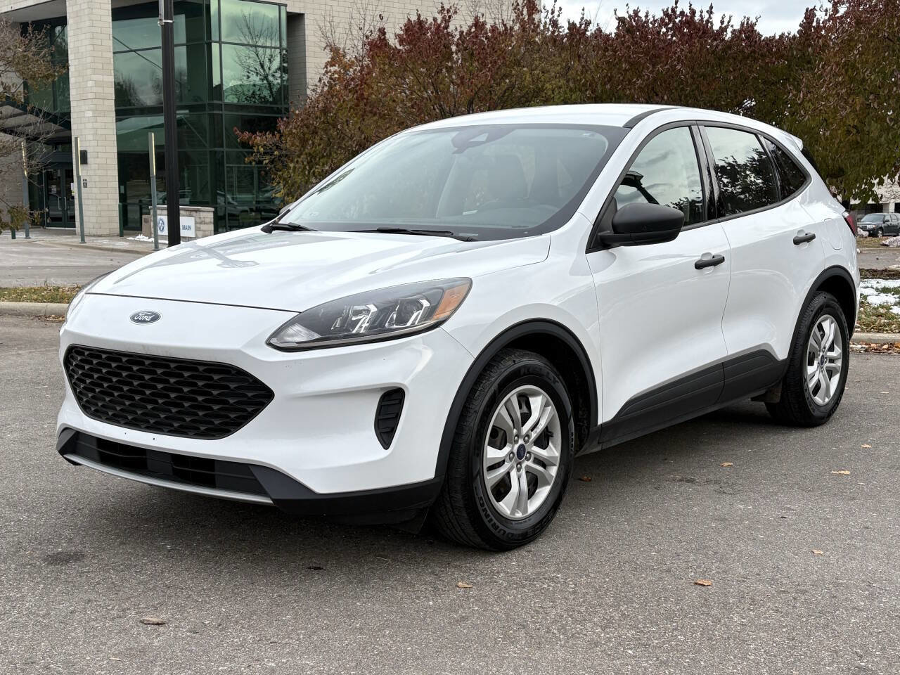Used 2020 Ford Escape S image 4