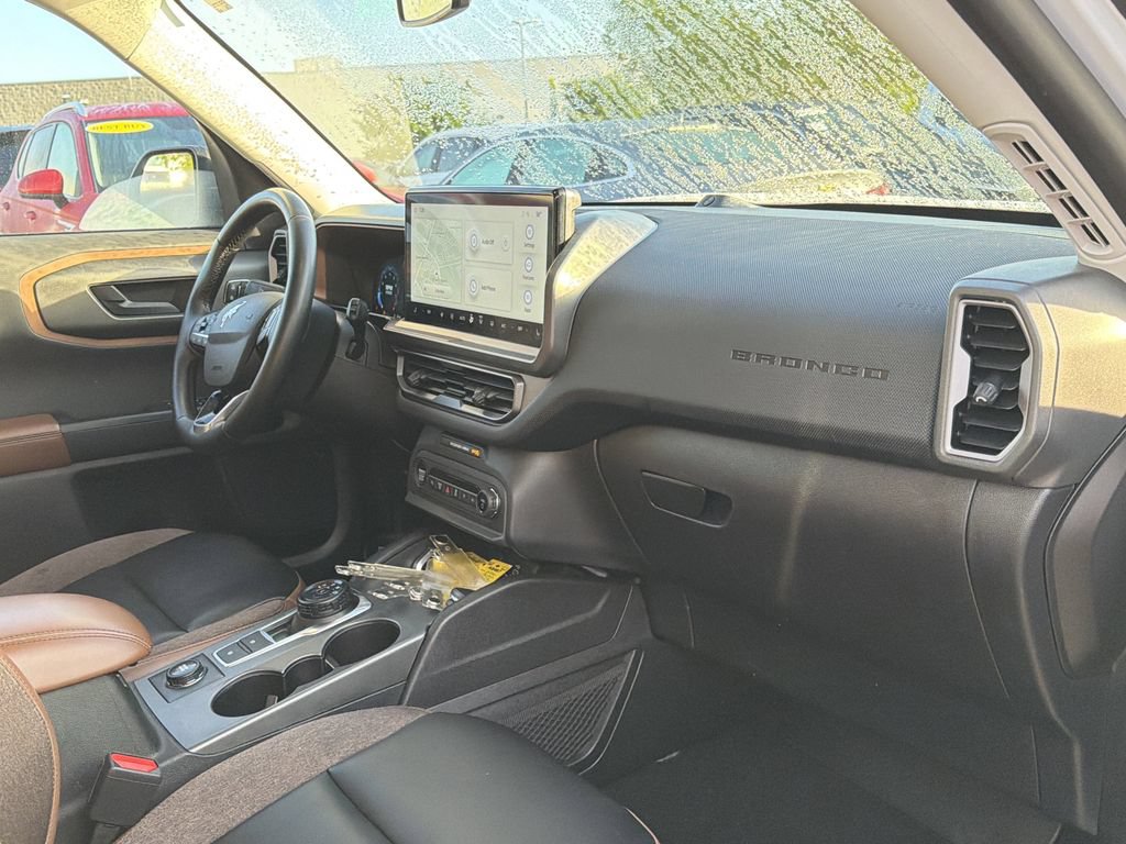 Used 2025 Ford Bronco Sport Outer Banks w/ Outer Banks Tech Package+ AWD/4WD image 18