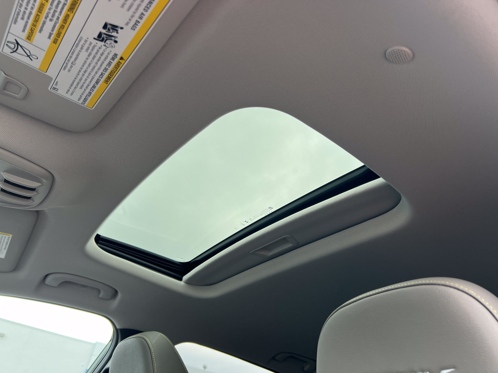 New 2026 Chevrolet Trax ACTIV w/ Sunroof Package FWD image 7