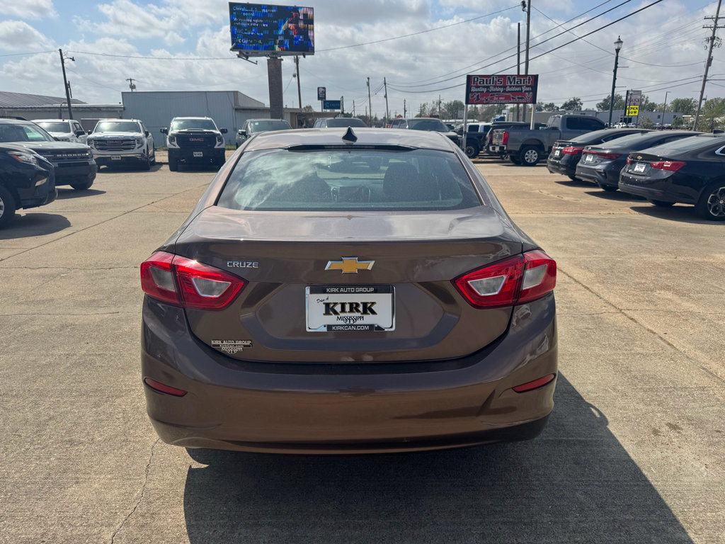 Used 2019 Chevrolet Cruze LS image 4