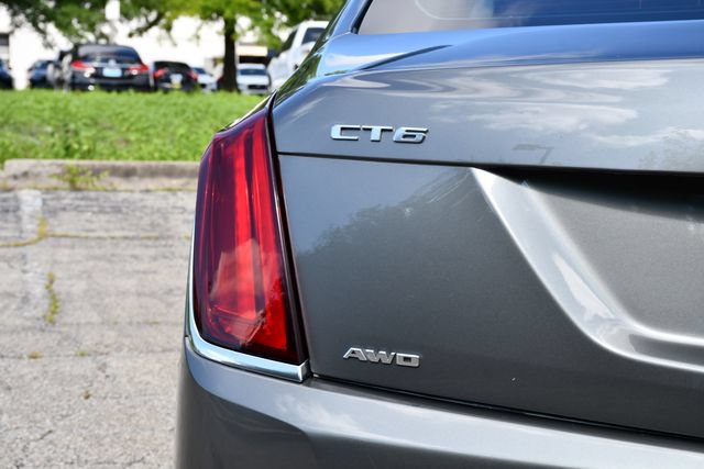 Used 2017 Cadillac CT6 Luxury AWD/4WD image 10