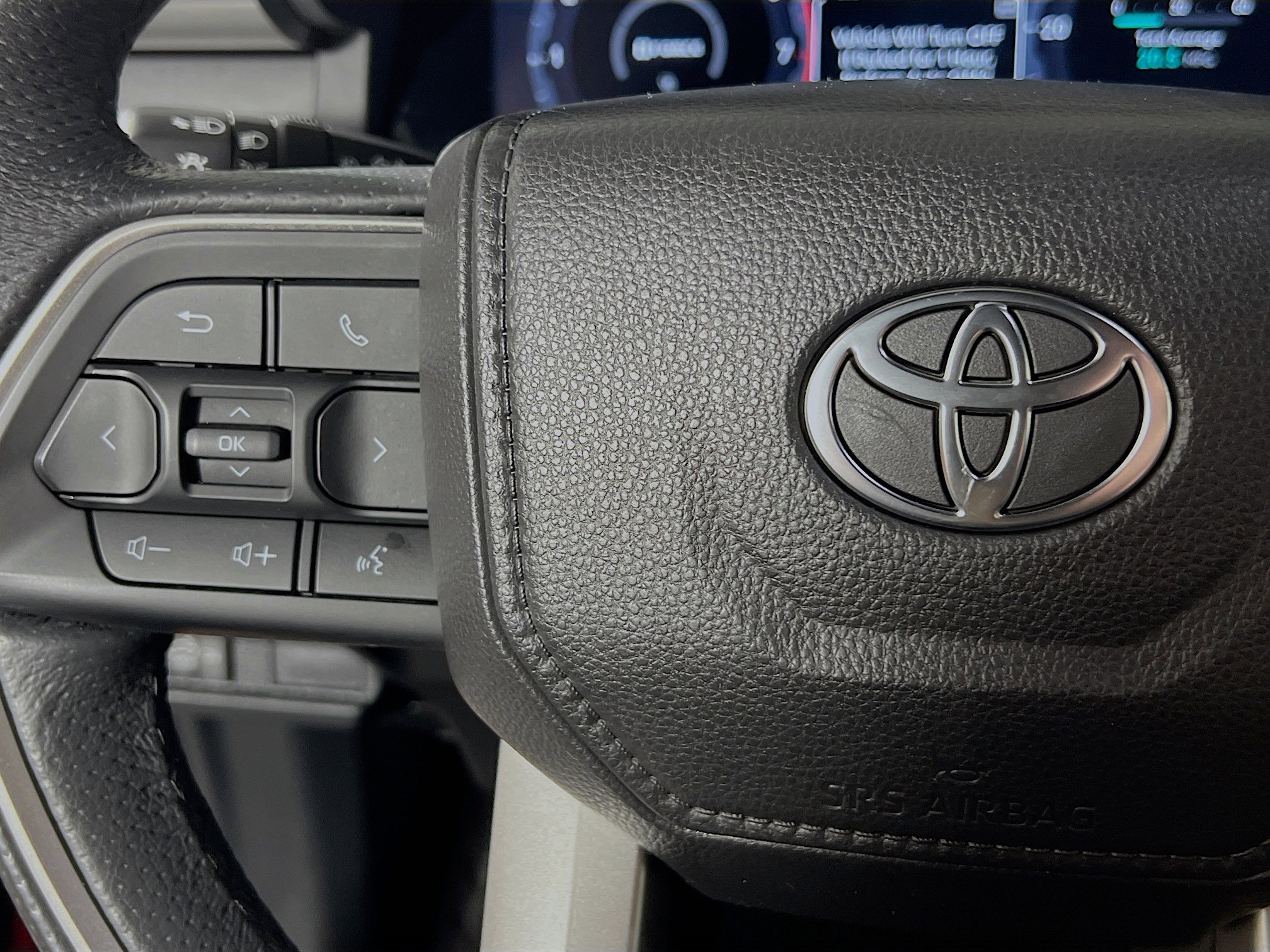 Used 2025 Toyota Tacoma TRD Off-Road AWD/4WD image 18