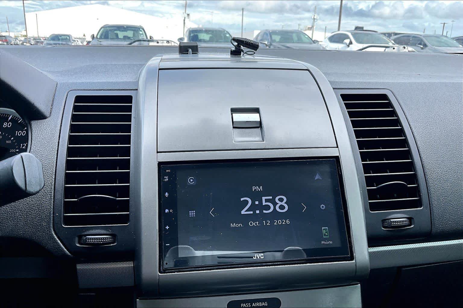 Used 2012 Nissan Sentra 2.0 SL w/ Navigation Pkg FWD image 28