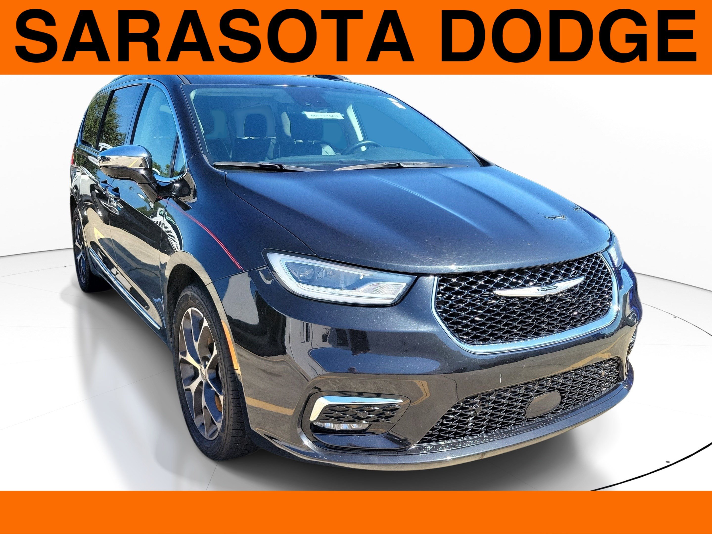 Used 2021 Chrysler Pacifica Limited w/ Premium & Safety Sphere Group AWD/4WD image 1