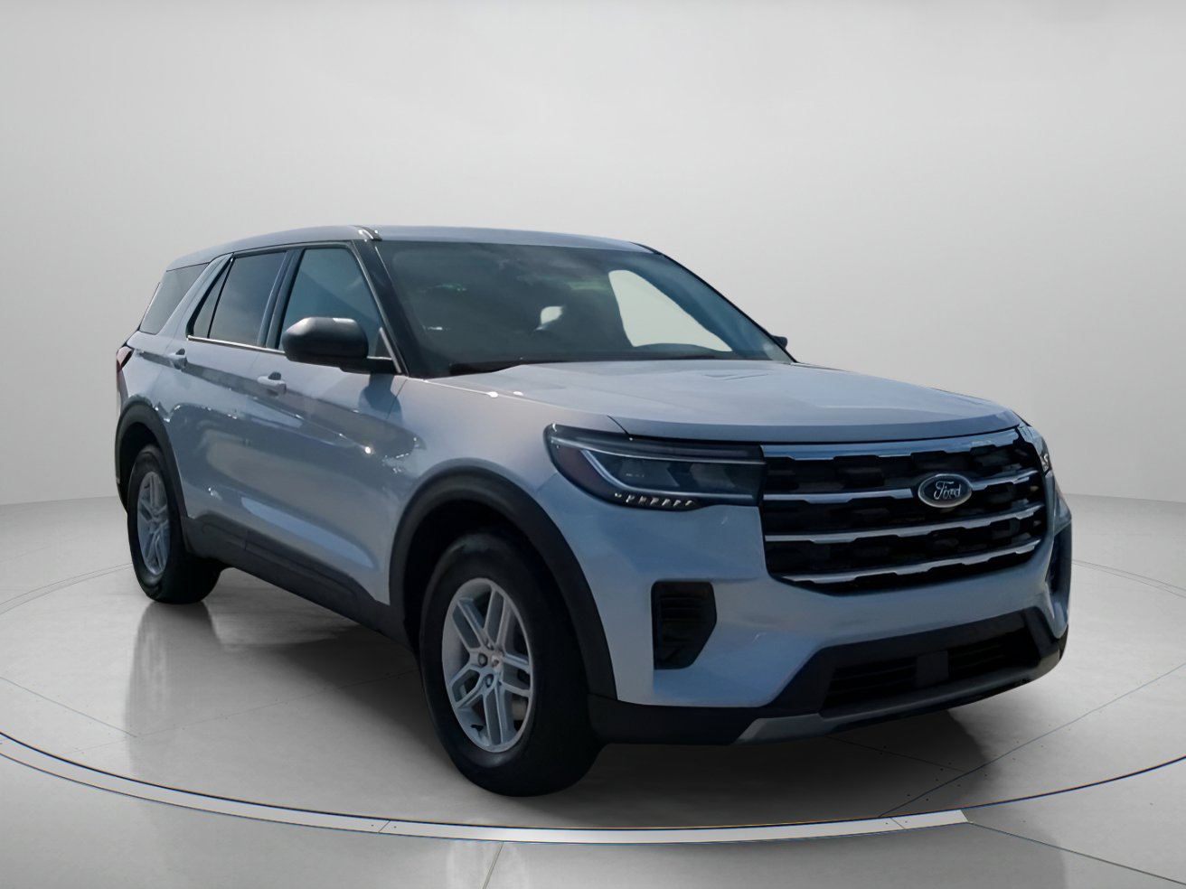 New 2026 Ford Explorer Active RWD image 2