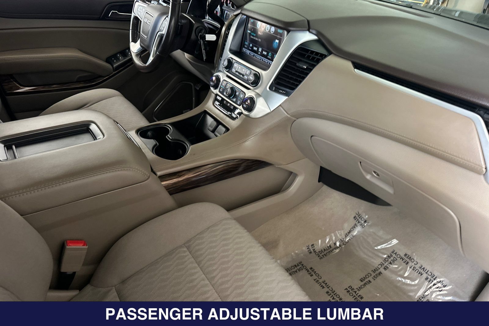 Used 2020 GMC Yukon XL SLE w/ SLE Value Package RWD image 18