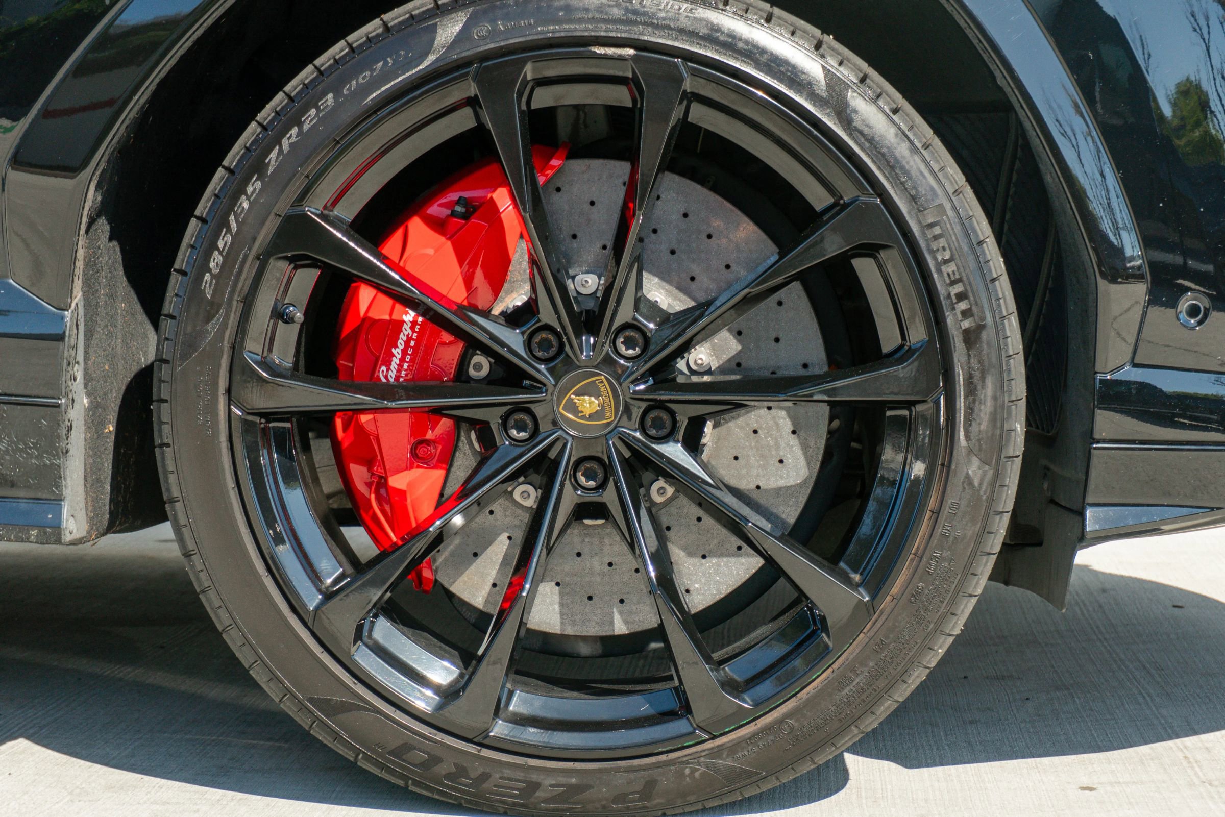 Used 2020 Lamborghini Urus image 37