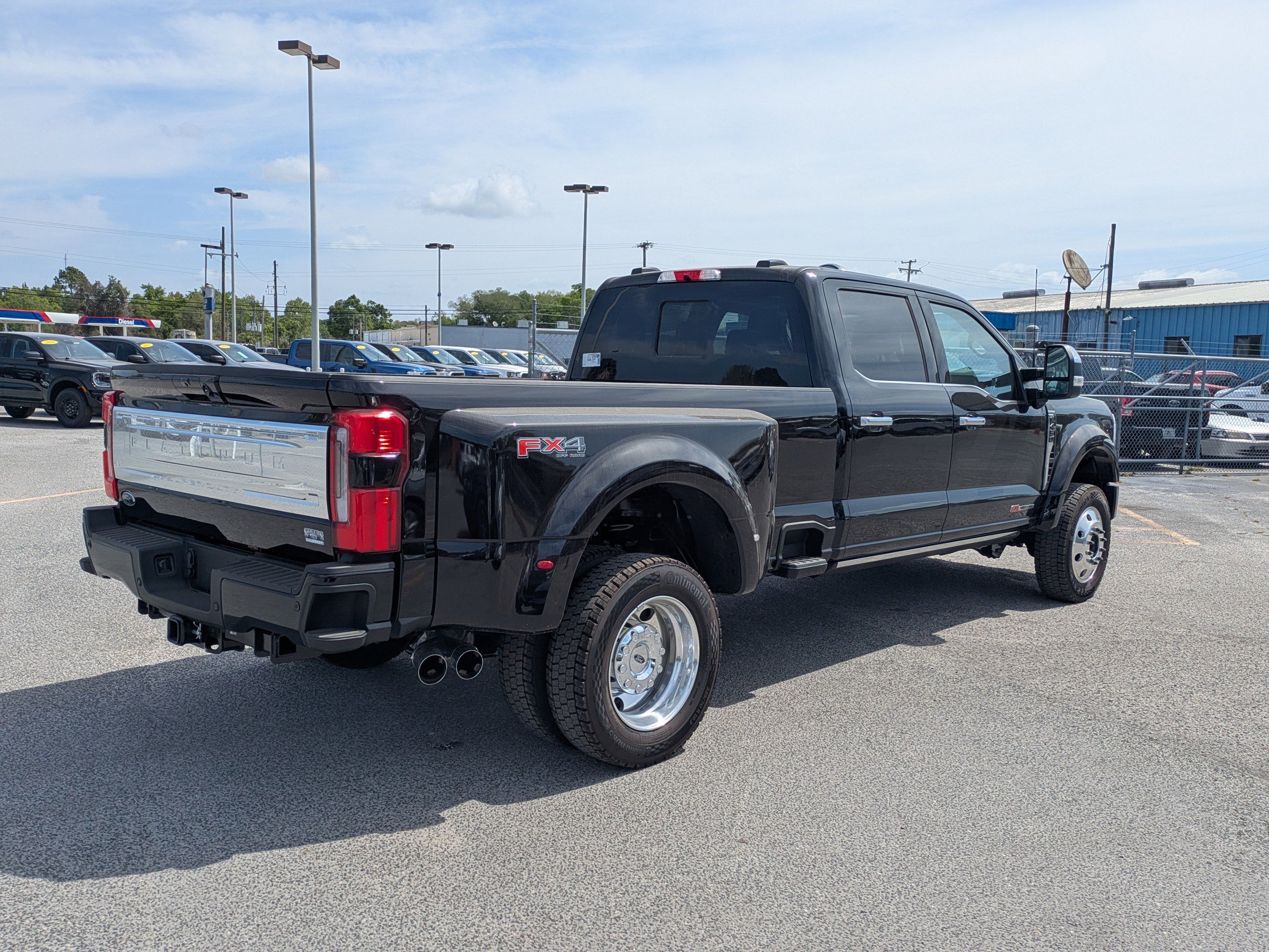 Used 2026 Ford F450 Platinum w/ Platinum Plus Package image 3