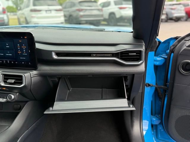 Used 2025 Ford Mustang Premium RWD image 18