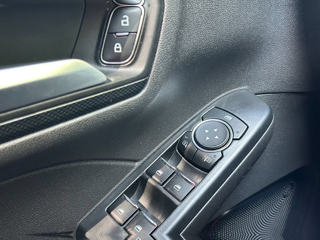 Used 2025 Ford Escape ST-Line FWD image 25