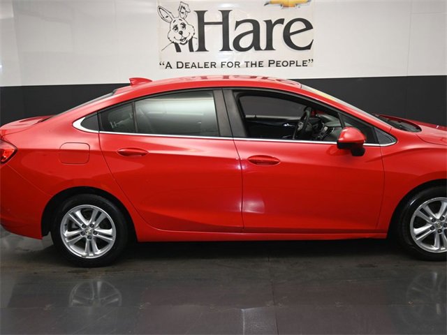 Used 2018 Chevrolet Cruze LT image 28