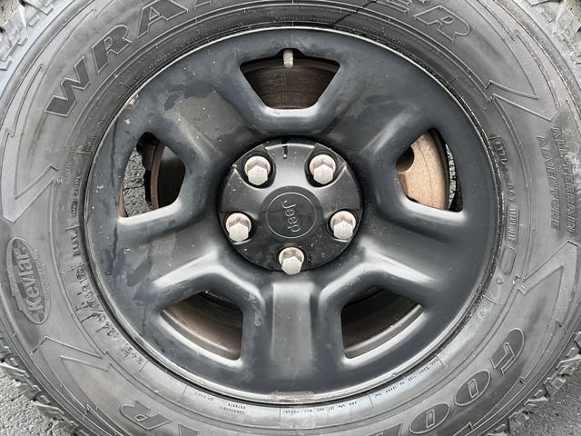 Used 2023 Jeep Wrangler Unlimited Sport AWD/4WD image 6