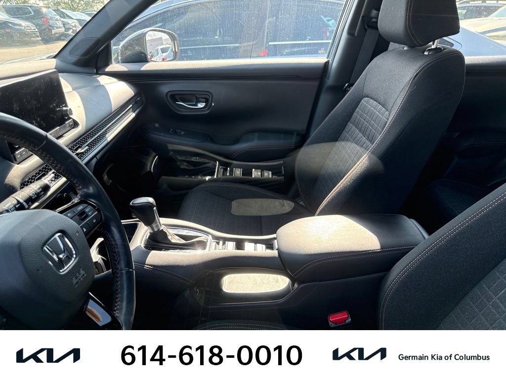 Used 2023 Honda HR-V Sport image 8
