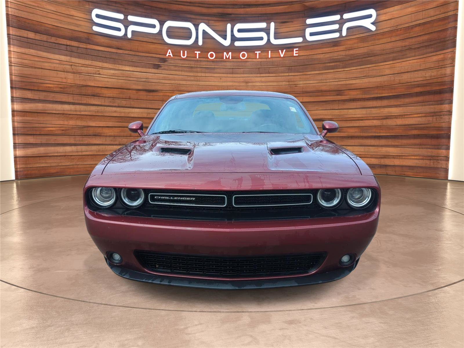 Used 2020 Dodge Challenger SXT w/ Driver Convenience Group RWD image 10