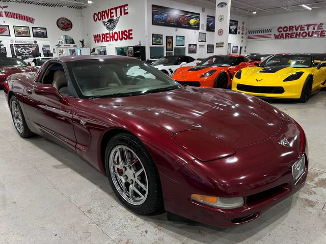 Used 2003 Chevrolet Corvette Coupe w/ Preferred Equipment Group RWD image 22