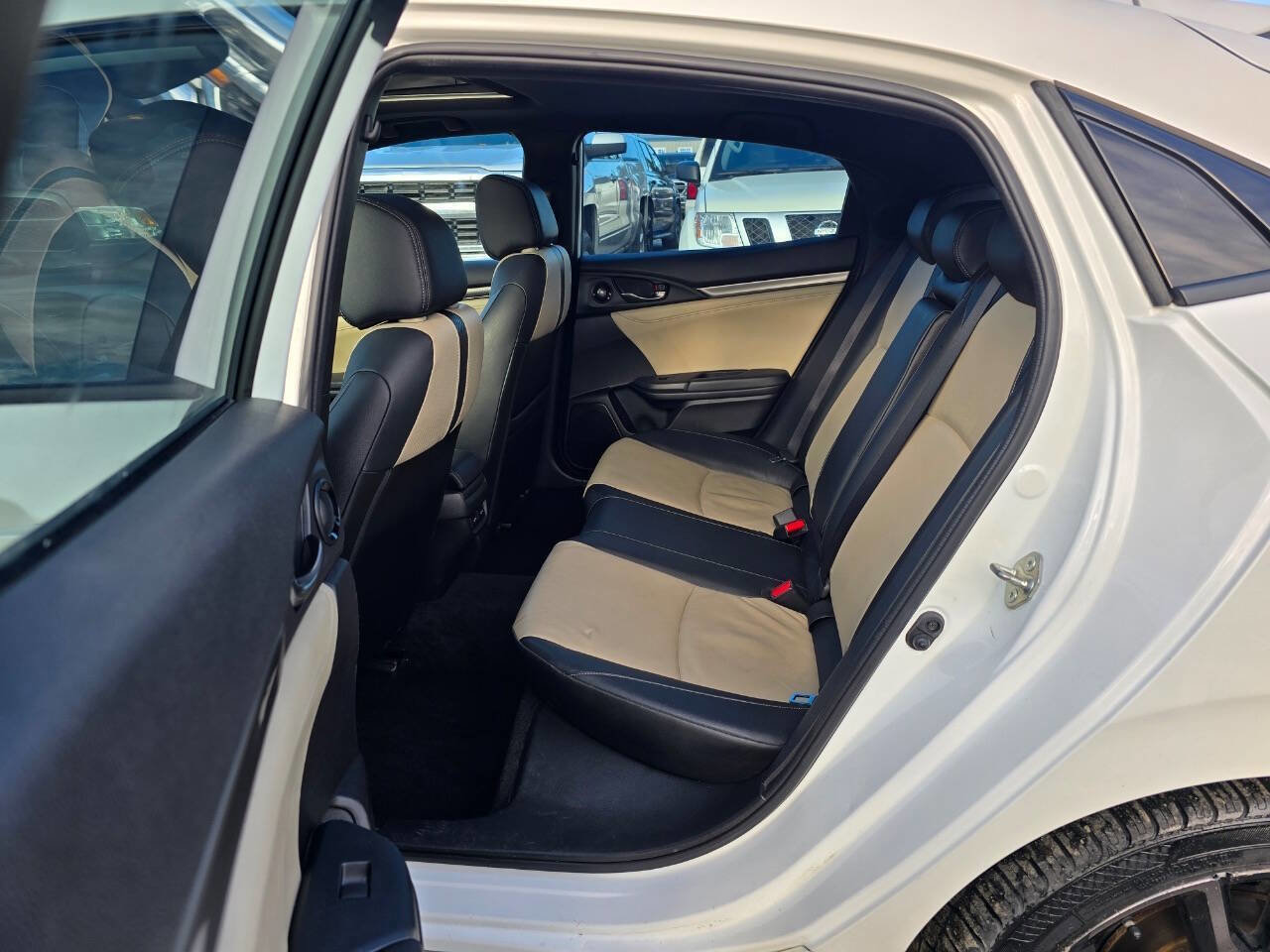 Used 2018 Honda Civic Sport Touring image 9