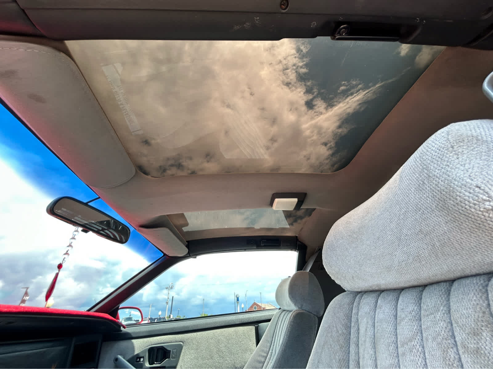 Used 1991 Pontiac Firebird Coupe RWD image 9
