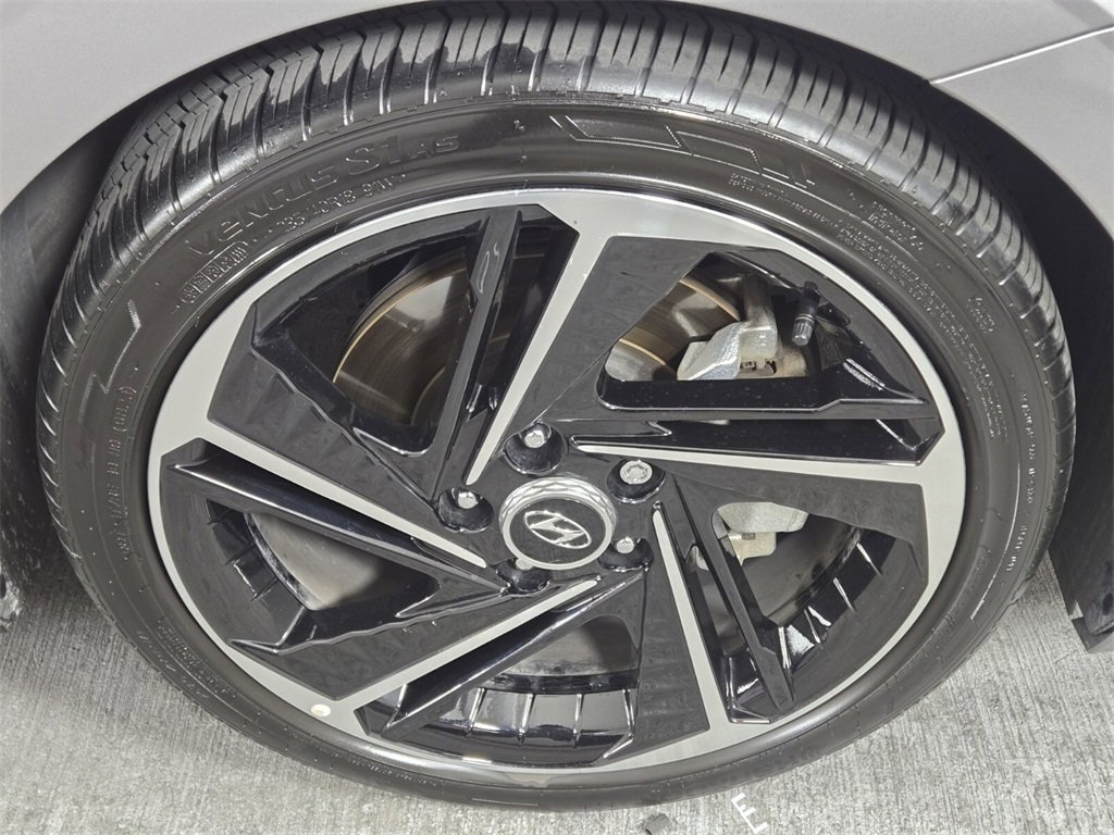 Used 2023 Hyundai Elantra N Line image 10