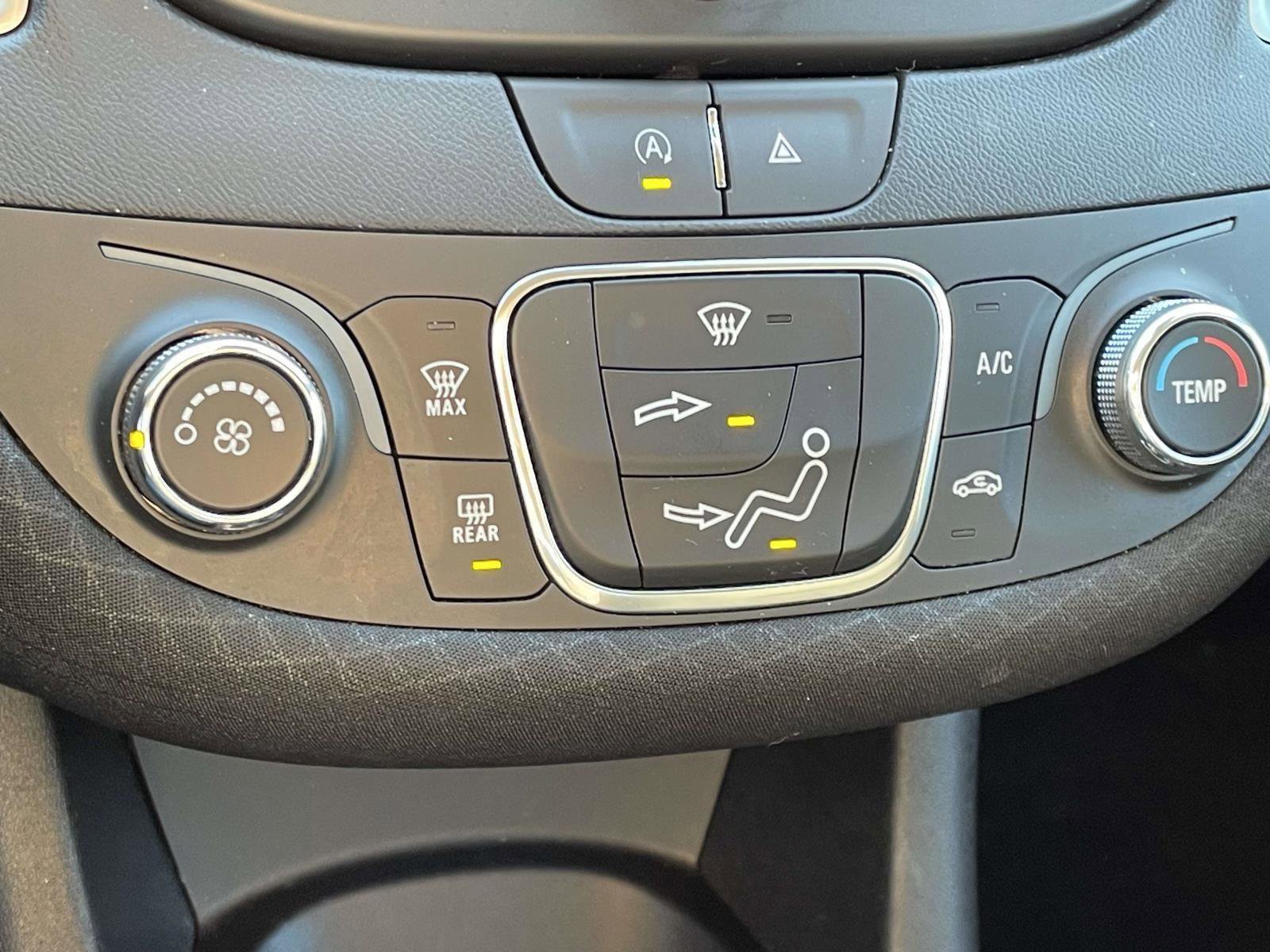 Used 2023 Chevrolet Malibu RS image 10