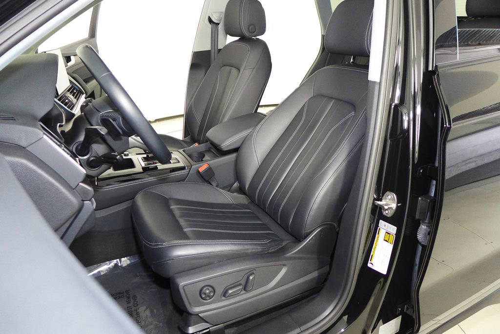 Used 2023 Audi Q5 2.0T Premium Plus w/ Premium Plus Package AWD/4WD image 22