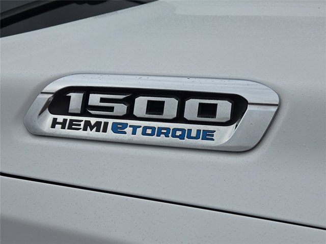 Used 2023 RAM 1500 Limited w/ Body Color Bumper Group AWD/4WD image 8
