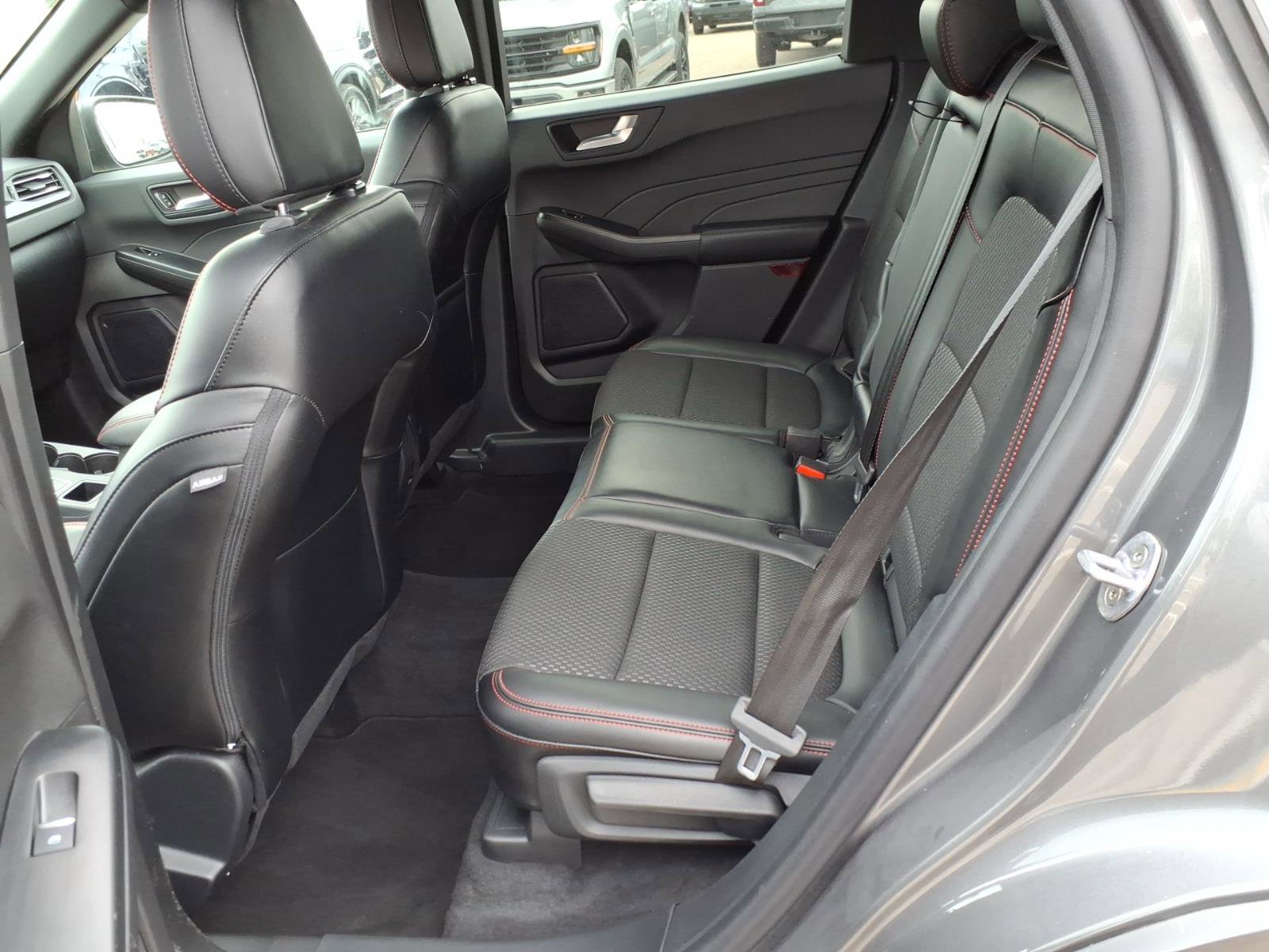Used 2024 Ford Escape ST-Line w/ Tech Pack #1 AWD/4WD image 14